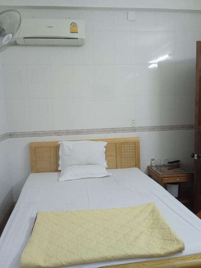 Hotel Thanh Binh 2 Hà Tĩnh Exteriör bild