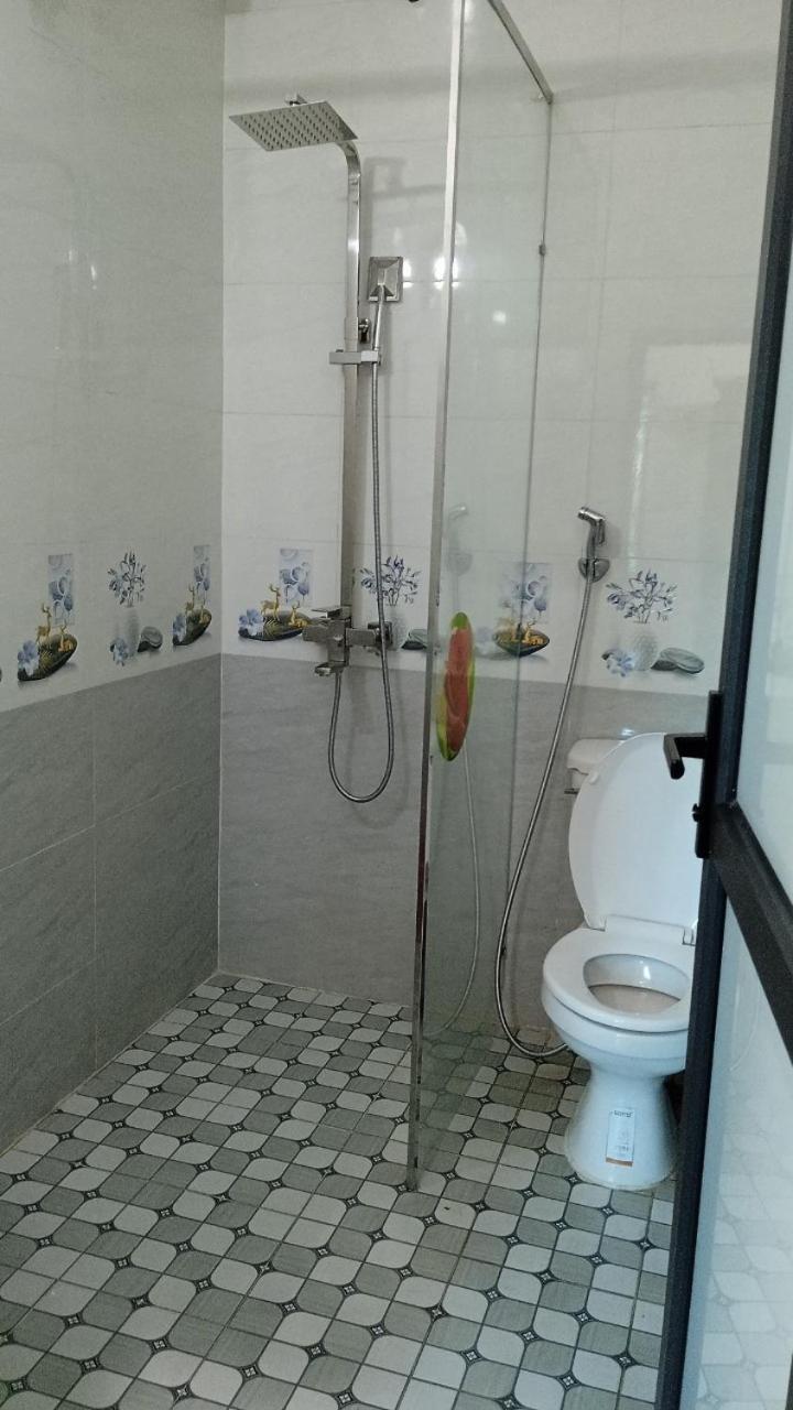 Hotel Thanh Binh 2 Hà Tĩnh Exteriör bild